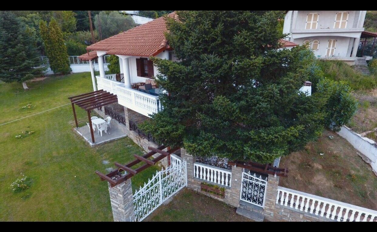 Villa Paradisos Likostomon Exterior foto
